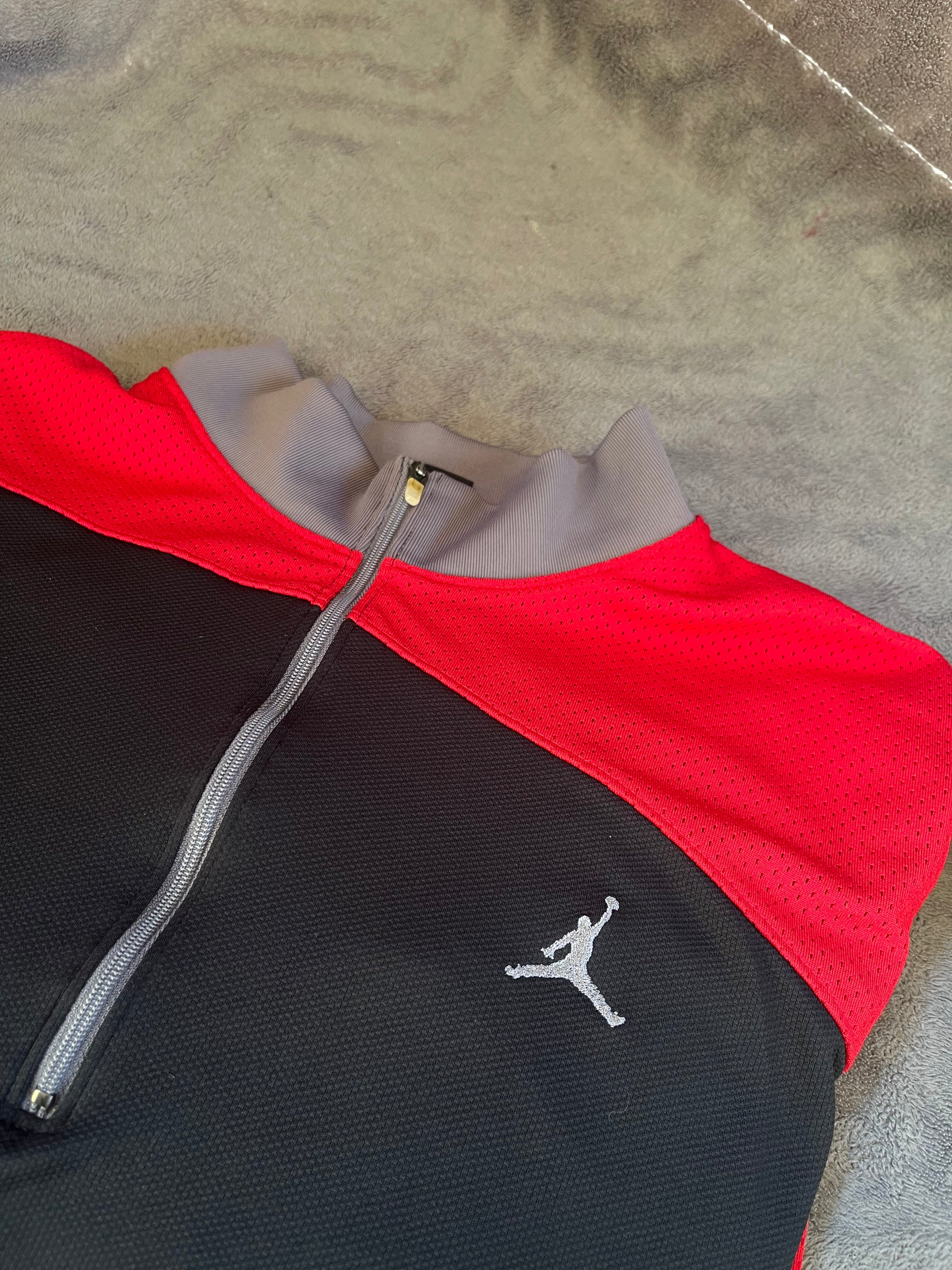 Polerón - Estilo Deportivo Jordan